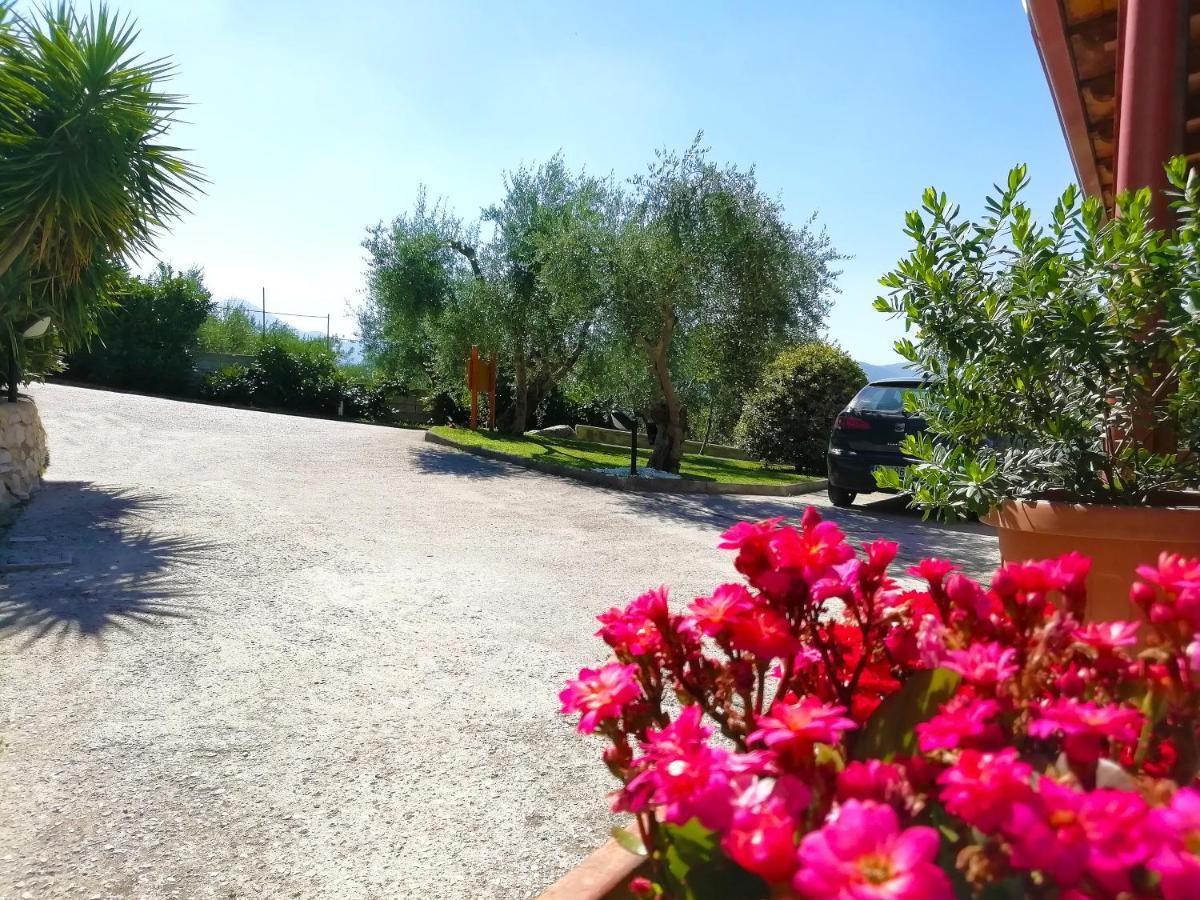 B&B Maison Villa Vittorio Avella Экстерьер фото